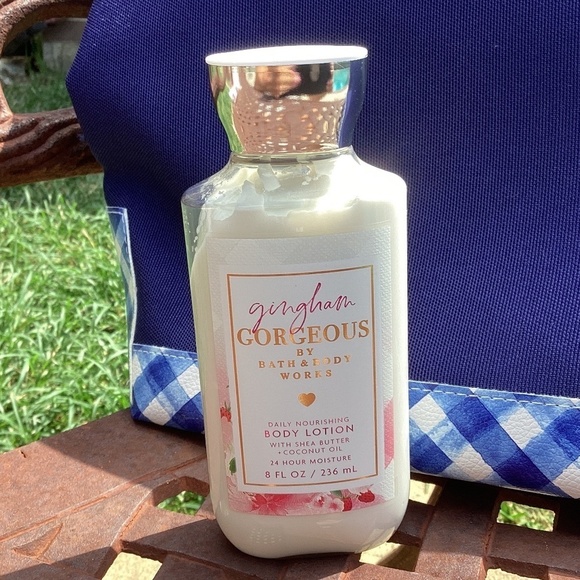 Price Firm NWT Bath & Body Works Gingham Gorgeous 7 Piece Gift Set With Bag - Picture 6 of 11